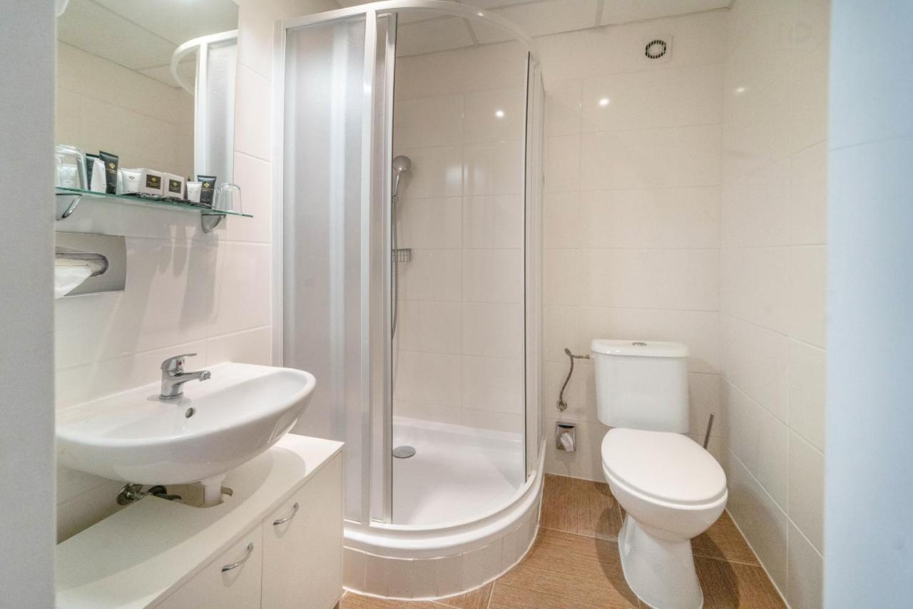 Triple Room,1274911519:JPEG